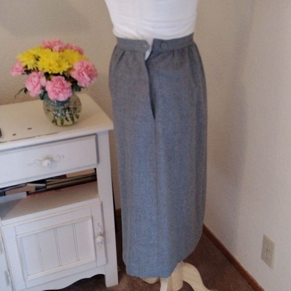 Vintage Cassidy Gray Wool Skirt - Picture 3 of 8
